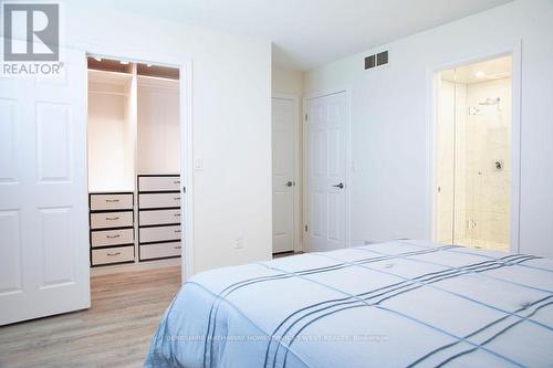 118 Colbeck Drive, Welland, ON - Indoor Photo Showing Bedroom