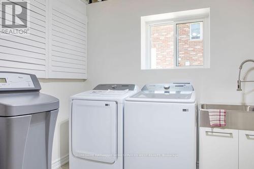 118 Colbeck Drive, Welland, ON - Indoor Photo Showing Laundry Room