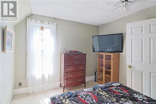 1210 Bridge Drive, Cambridge-Narrows, NB - Indoor Photo Showing Bedroom