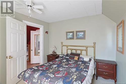 1210 Bridge Drive, Cambridge-Narrows, NB - Indoor Photo Showing Bedroom