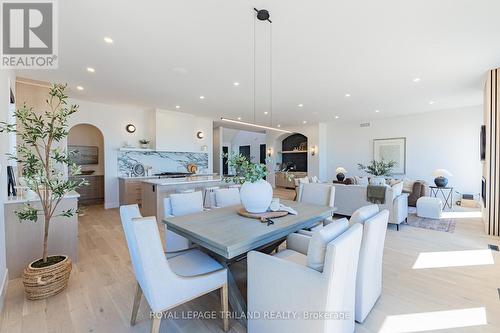 39 Beach Lane, Lambton Shores (Grand Bend), ON - Indoor Photo Showing Dining Room