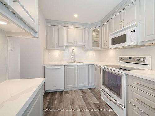 63-3400 Rhonda Valley Blvd, Mississauga, ON - Indoor Photo Showing Kitchen