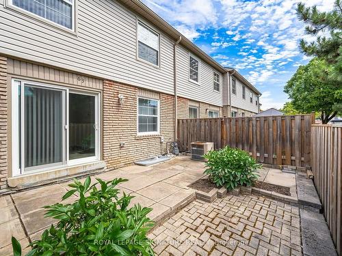 63-3400 Rhonda Valley Blvd, Mississauga, ON - Outdoor With Exterior