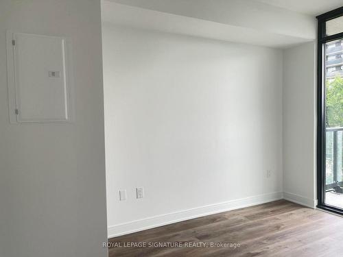 416-86 Dundas St E, Mississauga, ON - Indoor Photo Showing Other Room