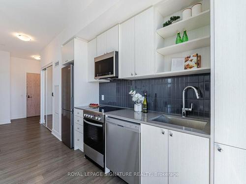 308-50 George Butchart Dr, Toronto, ON - Indoor Photo Showing Kitchen