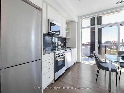 308-50 George Butchart Dr, Toronto, ON - Indoor Photo Showing Kitchen