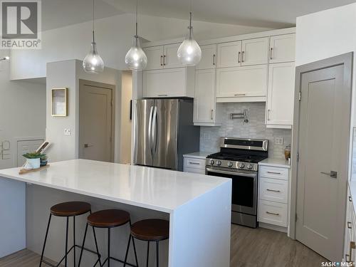 519 Mickelson Lane, Warman, SK - Indoor Photo Showing Kitchen With Upgraded Kitchen