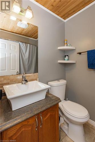 114 Veronica Drive, North Bay, ON - Indoor Photo Showing Bathroom