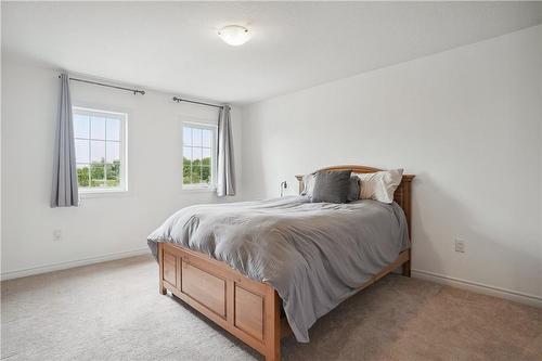 323 Powell Road, Brantford, ON - Indoor Photo Showing Bedroom