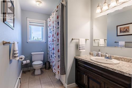 16 Cardinal Crescent, Paradise, NL - Indoor Photo Showing Bathroom