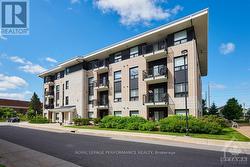 401 - 200 WINTERFELL CRESCENT  Ottawa, ON K1G 4J1