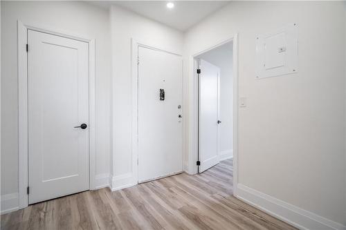 611 Concession Street|Unit #5, Hamilton, ON - Indoor Photo Showing Other Room