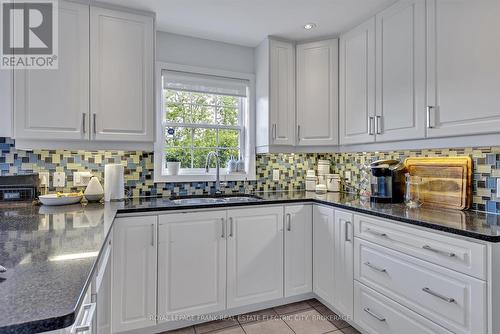 10 Peace Crescent, Peterborough, ON - Indoor Photo Showing Kitchen With Double Sink