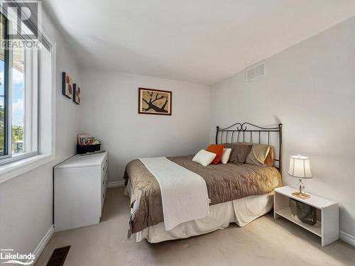 1158 518 Highway, Seguin, ON - Indoor Photo Showing Bedroom