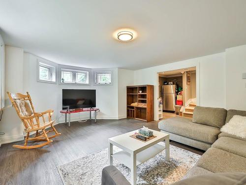 Family room - 349 Ch. Pierre-Laporte, L'Ange-Gardien, QC - Indoor Photo Showing Living Room