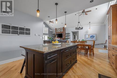 95 Centreline Road, Kawartha Lakes, ON - Indoor Photo Showing Kitchen With Upgraded Kitchen