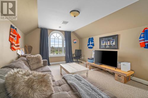 95 Centreline Road, Kawartha Lakes, ON - Indoor Photo Showing Other Room