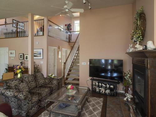 2809 Birch Beach Road, Shuniah, ON - Indoor Photo Showing Living Room With Fireplace