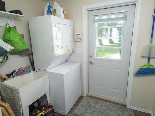 2809 Birch Beach Road, Shuniah, ON - Indoor Photo Showing Laundry Room