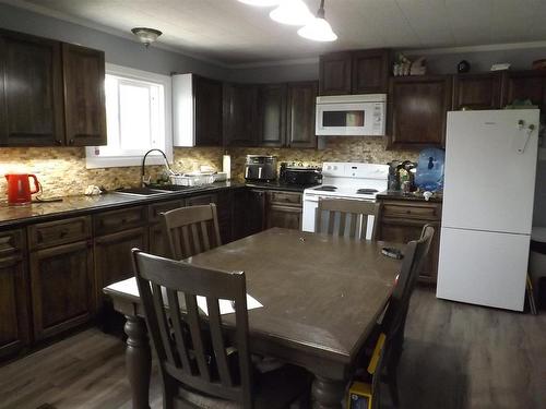 118 Maple Crescent, Atikokan, ON - Indoor