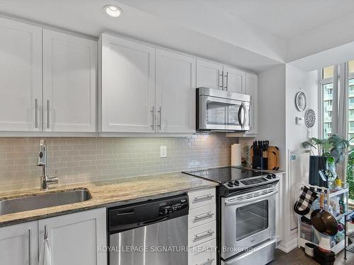 1215-85 East Liberty St, Toronto, ON - Indoor Photo Showing Kitchen