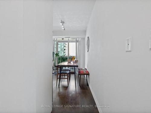 1215-85 East Liberty St, Toronto, ON - Indoor Photo Showing Other Room
