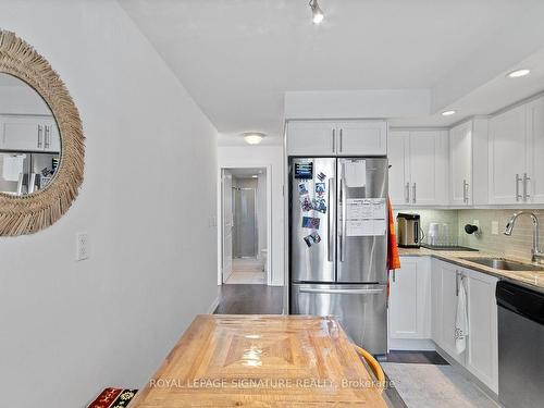 1215-85 East Liberty St, Toronto, ON - Indoor Photo Showing Kitchen