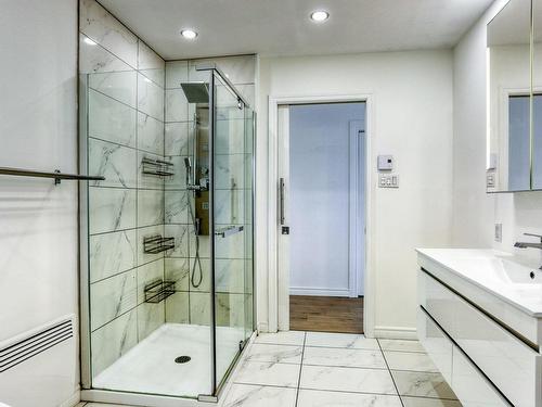 Bathroom - 631 204E Rue, Shawinigan, QC - Indoor Photo Showing Bathroom