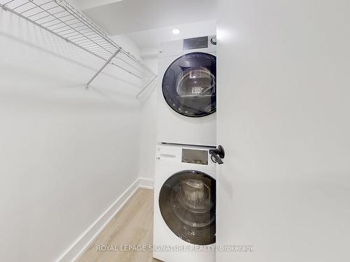 Lower F-250 Major St, Toronto, ON - Indoor Photo Showing Laundry Room