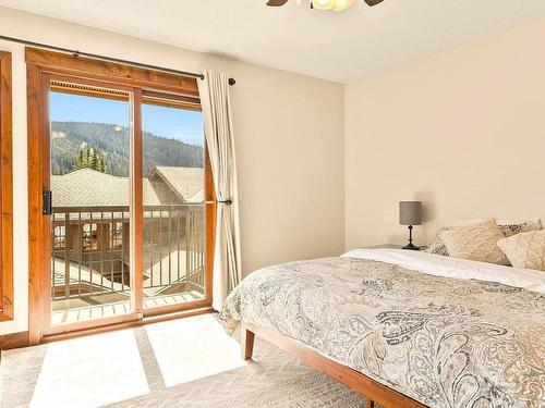 2-5035 Valley Drive, Kamloops, BC - Indoor Photo Showing Bedroom