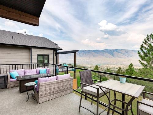 1990 Qu'Appelle Blvd, Kamloops, BC - Outdoor With Deck Patio Veranda With Exterior