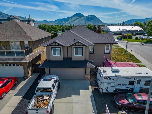 807 Arlington Crt, Kamloops, BC 