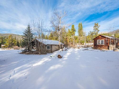 8336 Jesmond Road, Clinton, BC 