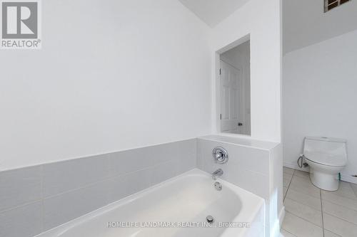 11 Marcus Court, Vaughan, ON - Indoor Photo Showing Bathroom