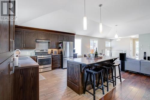 194 Sylvan Avenue, Toronto, ON - Indoor Photo Showing Kitchen With Stainless Steel Kitchen
