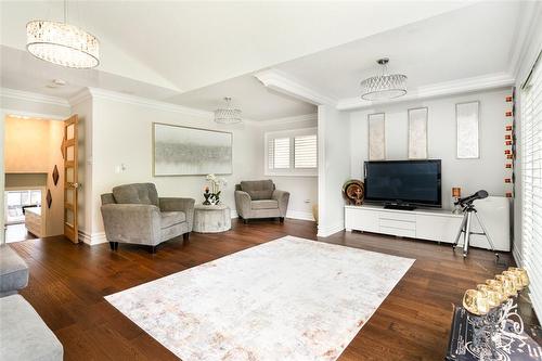 Upper level living, in-law potential, rough-in kitchen - 91 Hedge Lawn Drive, Grimsby, ON - Indoor Photo Showing Living Room