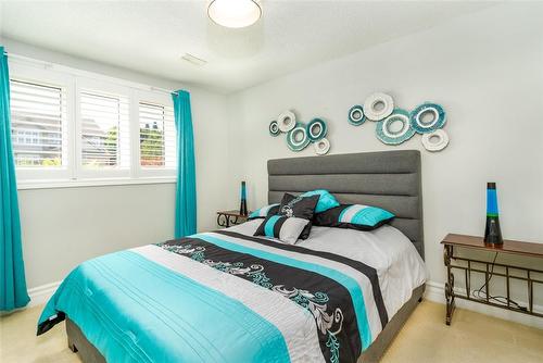 Lower level bedroom 3 - 91 Hedge Lawn Drive, Grimsby, ON - Indoor Photo Showing Bedroom