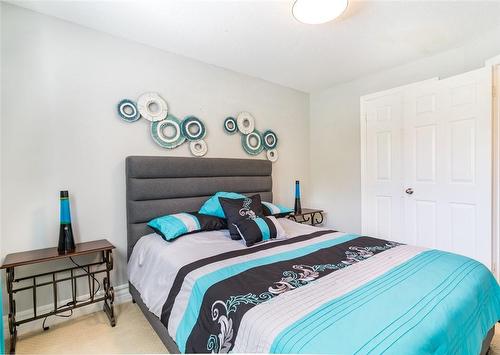 Lower level bedroom 3 - 91 Hedge Lawn Drive, Grimsby, ON - Indoor Photo Showing Bedroom