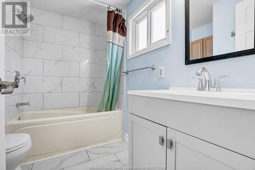 3964 Whitney Avenue, Windsor, ON - Indoor Photo Showing Bathroom