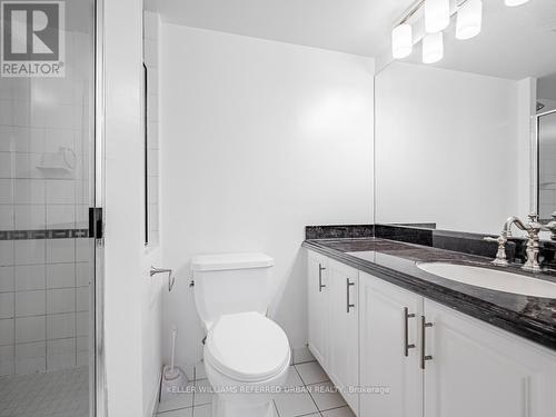 911 - 24 Wellesley Street W, Toronto, ON - Indoor Photo Showing Bathroom