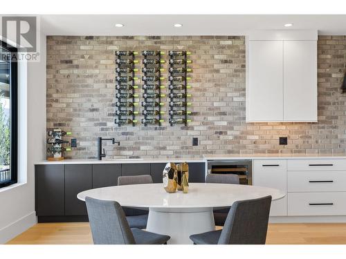 1462 Rocky Point Drive, Kelowna, BC - Indoor Photo Showing Dining Room