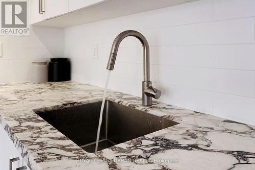 2 - 76 Munro Street, Toronto, ON - Indoor Photo Showing Kitchen