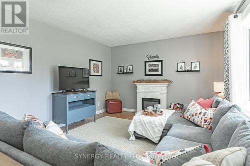 154 Water Street, Southwest Middlesex, ON - Indoor Photo Showing Other Room