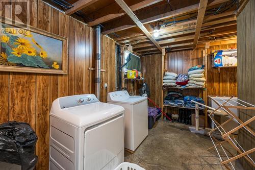 2773 Quince Street, Prince George, BC - Indoor Photo Showing Laundry Room