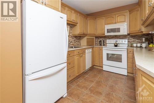 1380 Prince Of Wales Drive Unit#806, Ottawa, ON - Indoor Photo Showing Kitchen
