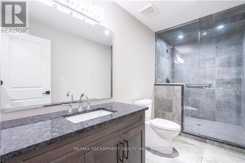 36 Kingspoint Circle, Hamilton (Winona), ON - Indoor Photo Showing Bathroom