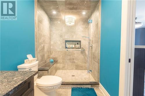 36 Kingspoint Circle, Hamilton, ON - Indoor Photo Showing Bathroom