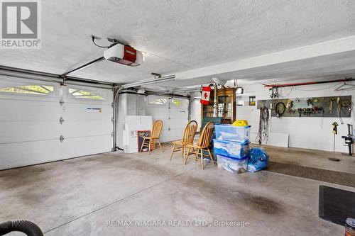 7 Thorncrest Road, Port Colborne, ON - Indoor Photo Showing Garage