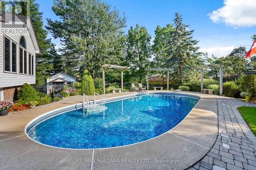 7 Thorncrest Road, Port Colborne, ON - Outdoor With In Ground Pool With Backyard