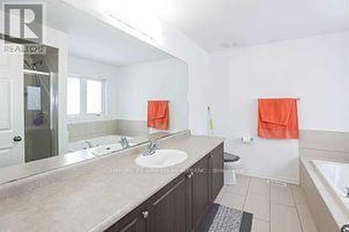 Bsmt - 7977 Hackberry Trail, Niagara Falls, ON - Indoor Photo Showing Bathroom